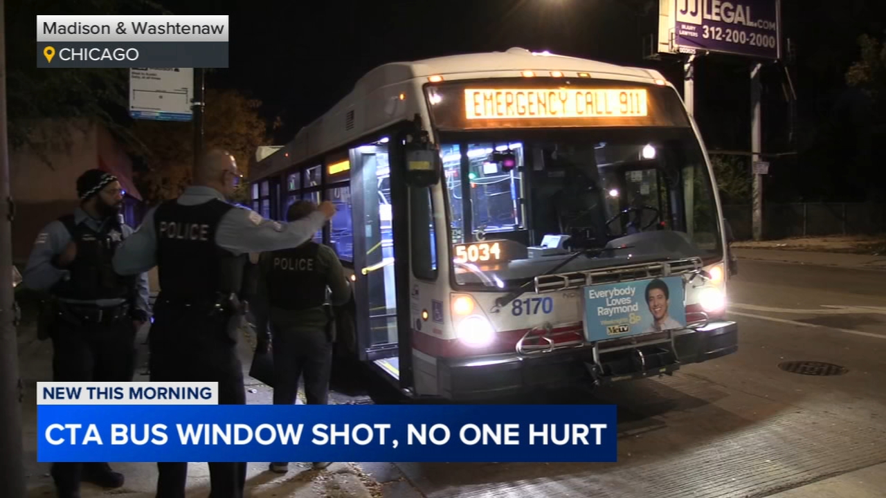 CTA bus hit by gunfire in East Garfield Park, police say
— ABC7 Chicago (WLS-TV)