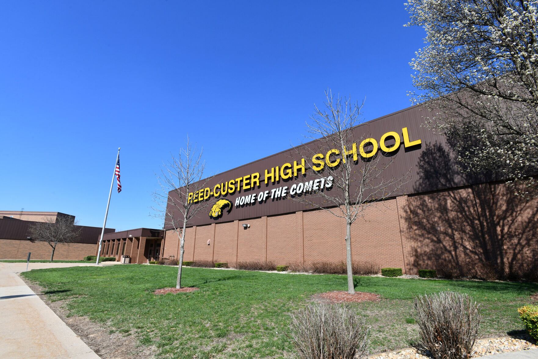 Braidwood, Reed-Custer schools continue school resource officer agreement — St. Charles Real Estate news